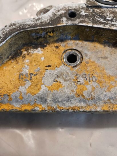 Caterpillar CAT C15 Diesel Engine Rocker arm Housing 2312816 OEM - 500$ Picture 1 of 6 Picture 2 of 6 Picture 3 of 6 Picture 4 of 6