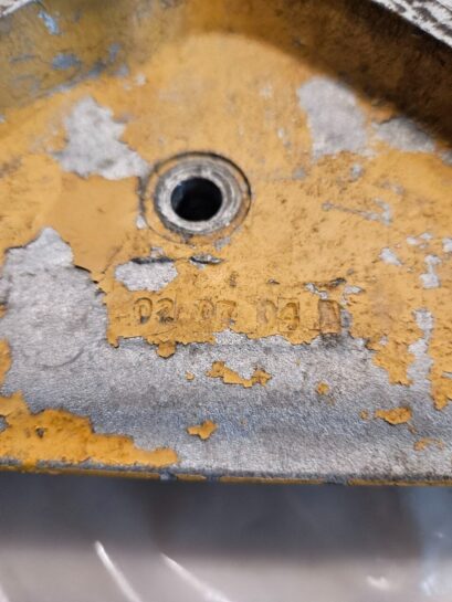 Caterpillar CAT C15 Diesel Engine Rocker arm Housing 2312816 OEM - 500$ Picture 1 of 6 Picture 2 of 6 Picture 3 of 6 Picture 4 of 6 Picture 5 of 6