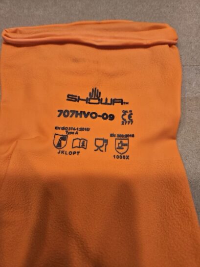 12 pair NEW Showa 707HVO Chemical Resistant 9mil Nitrile Rubber Gloves Size L - 18$ Picture 1 of 5 Picture 2 of 5 Picture 3 of 5 Picture 4 of 5 Picture 5 of 5