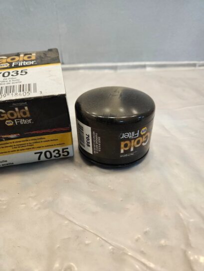 Napa Gold 7035 Spin on Oil Filter - 23$ Picture 1 of 3 Picture 2 of 3 Picture 3 of 3