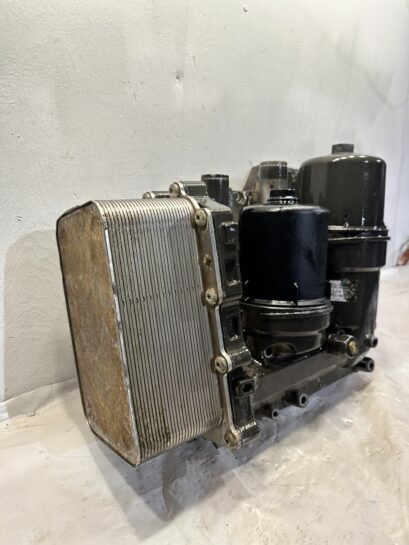 2013-2017 Paccar MX13 Diesel engine Oil Filter / Cooler Module 2011886 OEM - 450$ Picture 1 of 6 Picture 2 of 6 Picture 3 of 6 Picture 4 of 6 Picture 5 of 6
