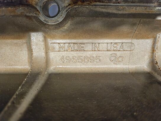 2009 Cummins ISX15 400ST DOHC Diesel Engine Oil Cooler with Housing 4965895 OEM - 350$ Picture 1 of 4 Picture 2 of 4 Picture 3 of 4