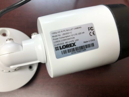 Lorex Original HD 1080p LBV2521-C Indoor and Outdoor Camera Night Vision White - 25$ Picture 1 of 3 Picture 2 of 3