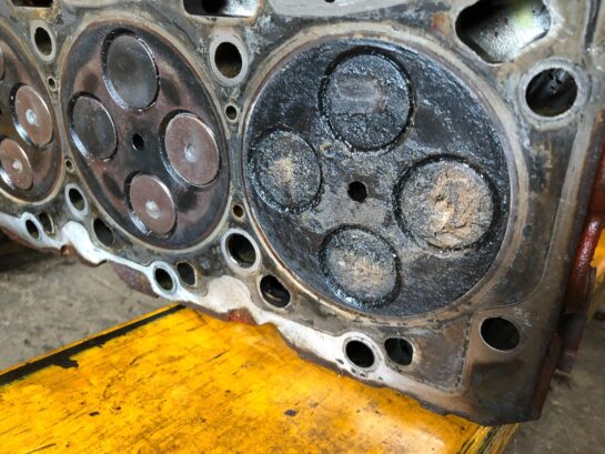 CUMMINS ISB 6.7 DIESEL ENGINE CYLINDER HEAD 4983046 OEM - 975$ Picture 1 of 7 Picture 2 of 7 Picture 3 of 7 Picture 4 of 7 Picture 5 of 7