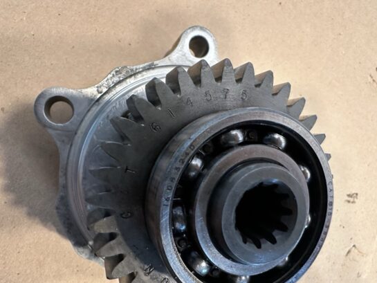 CAT C15 Caterpillar Diesel Engine Accessory Drive gear 3274144 adapter 133-9906 - 245$ Picture 1 of 6 Picture 2 of 6 Picture 3 of 6