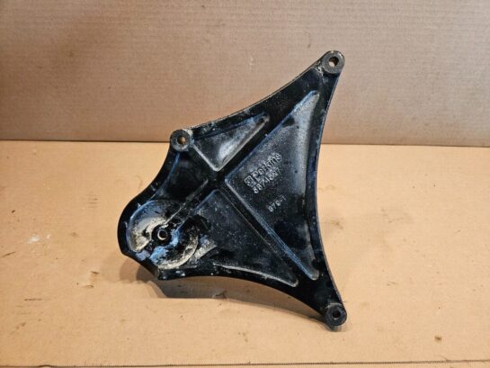 Caterpillar CAT C4.4 Perkins Diesel Engine Upper Support Bracket OEM 5674527 OEM - 265$ Picture 1 of 3 Picture 2 of 3 Picture 3 of 3