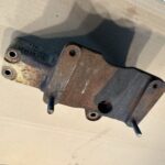 2008 Caterpillar CAT C-15 Diesel Engine Turbo Support Bracket 2865840 OEM - 175$ Picture 1 of 5 Picture 2 of 5 Picture 3 of 5 Picture 4 of 5 Picture 5 of 5 Picture 1 of 5 Picture 2 of 5 Picture 3 of 5 Picture 4 of 5