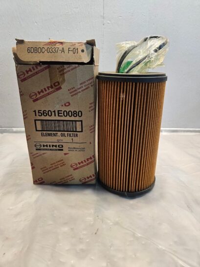 New Kobelco/Hino Oil Filter Element 15601E0080 - 50$ Picture 1 of 3 Picture 2 of 3 Picture 3 of 3