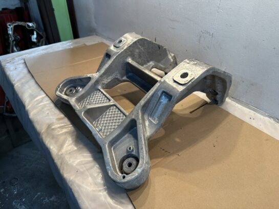 Caterpillar CAT C4.4 Pedestal Radiator Mounting Bracket 387-6428 OEM - 565$ Picture 1 of 4 Picture 2 of 4