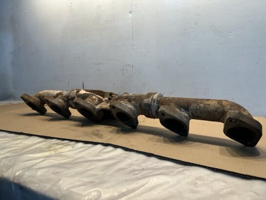 CAT C13 Caterpillar Diesel Engine Exhaust Manifold 2504407 OEM 2319030 - 350$ Picture 1 of 5 Picture 2 of 5 Picture 3 of 5