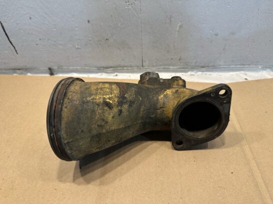 Caterpillar C15 CAT Diesel Engine OIL COOLER BONNET Elbow 223-4744 OEM - 150$ Picture 1 of 3 Picture 2 of 3 Picture 3 of 3