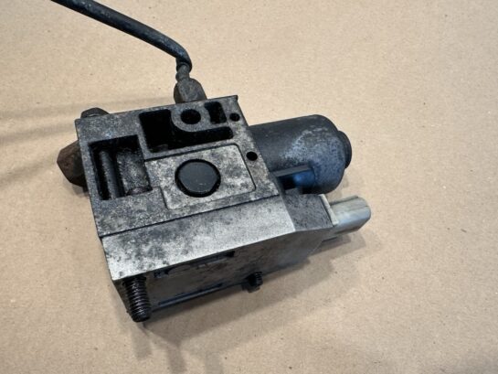 Detroit Diesel 60 Series 14L Engine Turbo Pneumatic control valve 23536834 OEM - 565$ Picture 1 of 6 Picture 2 of 6 Picture 3 of 6 Picture 4 of 6