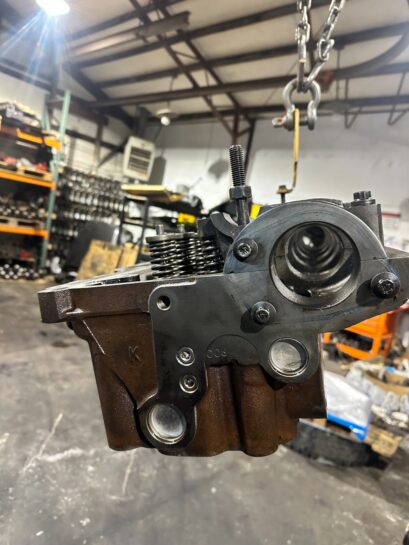 2004 Detroit Diesel 60 Series 14.0L DDEC V Engine Cylinder Head 23529682 OEM - 2200$ Picture 1 of 10 Picture 2 of 10 Picture 3 of 10 Picture 4 of 10 Picture 5 of 10