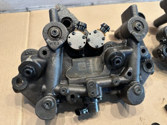 2007 CAT C13 ACERT Diesel Engine Brake Full Assembly Exhaust Brake 305-0633 OEM - 2200$ Picture 1 of 7 Picture 2 of 7 Picture 3 of 7 Picture 4 of 7 Picture 5 of 7