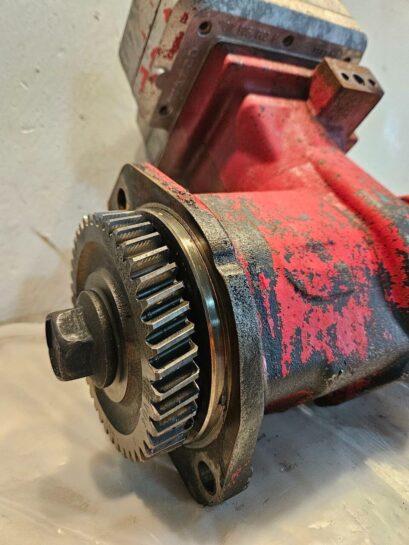 CUMMINS ISL,ISC,QSL9 8.9L Diesel Engine Air Brake Compressor 5286677 OEM - 550$ Picture 1 of 7 Picture 2 of 7 Picture 3 of 7 Picture 4 of 7 Picture 5 of 7