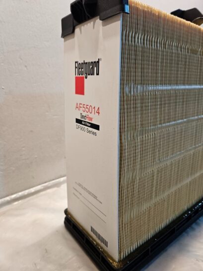 New Fleetguard AF55014 DF900-Series Direct Flow Primary Air Filter - 70$ Picture 1 of 3 Picture 2 of 3