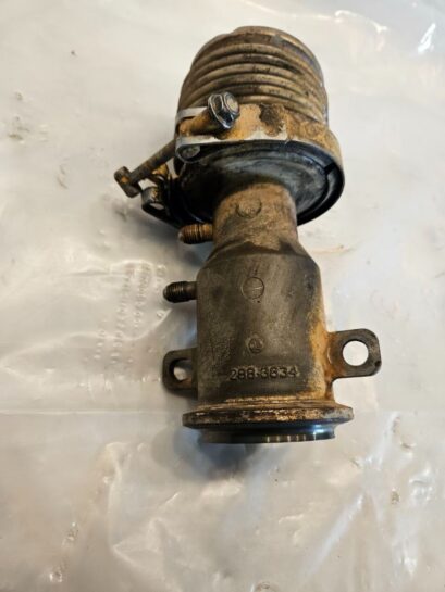CAT C15 DIESEL ENGINE EGR RECIRCULATION VENTURI/MIXER 288-3833 OEM - 90$ Picture 1 of 2