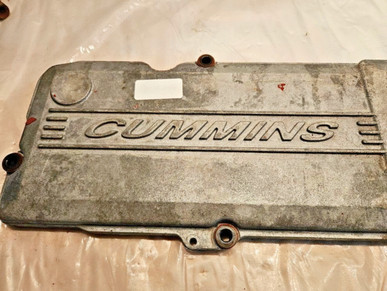 Cummins ISL ISC 8.9L 8.3L Diesel Engine Valve Cover 3967762 OEM - 170$ Picture 1 of 6 Picture 2 of 6