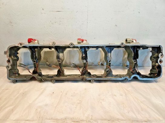 Cummins ISC ISL 8.9L Diesel Engine Rocker arm Housing 3967264 with Wiring OEM - 190$ Picture 1 of 3 Picture 2 of 3