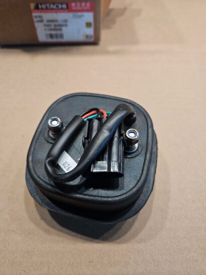 Hitachi Lamp LED Amber E12645569 OEM - 45$ Picture 1 of 3 Picture 2 of 3 Picture 3 of 3