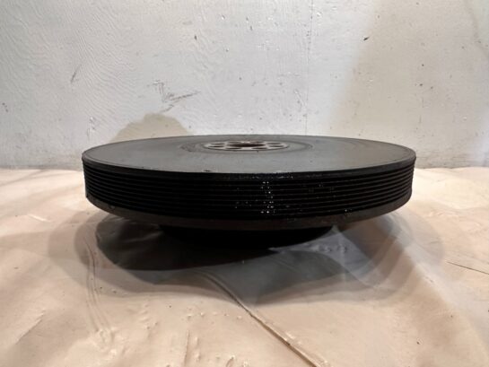 Detroit Diesel DD15 Engine Harmonic Balancer A4720350300 OEM - 350$ Picture 1 of 5