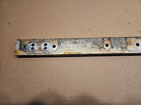 2003 CATERPILLAR C12 DIESEL ENGINE FUEL MANIFOLD 1260179 OEM - 135$ Picture 1 of 5 Picture 2 of 5 Picture 3 of 5 Picture 4 of 5