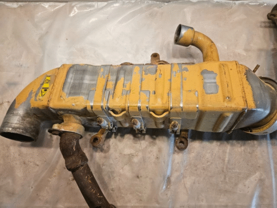 CAT C15 Caterpillar Diesel Engine EGR Cooler 286-1158 OEM - 870$ Picture 1 of 5 Picture 2 of 5 Picture 3 of 5 Picture 4 of 5 Picture 5 of 5