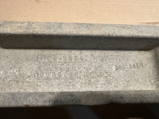 CAT Caterpillar C-15 Front Diesel Engine Mount Peterbilt 389 F856024 OEM - 225$ Picture 1 of 3 Picture 2 of 3