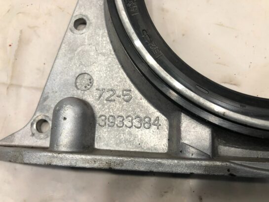 Cummins 8.3L 8.9L ISL ISC Rear Main Seal Diesel Engine Cover 3933384 OEM - 50$ Picture 1 of 3 Picture 2 of 3