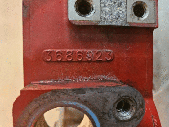 Cummins ISX15 X15 Diesel Engine Front timing cover Housing 3686923 OEM - 650$ Picture 1 of 6 Picture 2 of 6