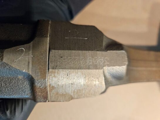 Set of 5 Caterpillar C12 Diesel Engine Pistons and Connecting Rods 113-9016 OEM - 750$ Picture 1 of 4 Picture 2 of 4 Picture 3 of 4 Picture 4 of 4