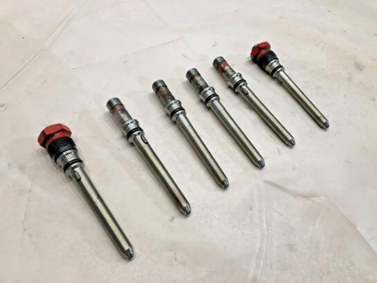 Set of 6 CUMMINS ISB 6.7L Diesel INJECTORS FUEL CONNECTORS 4983514 OEM - 75$ Picture 1 of 5
