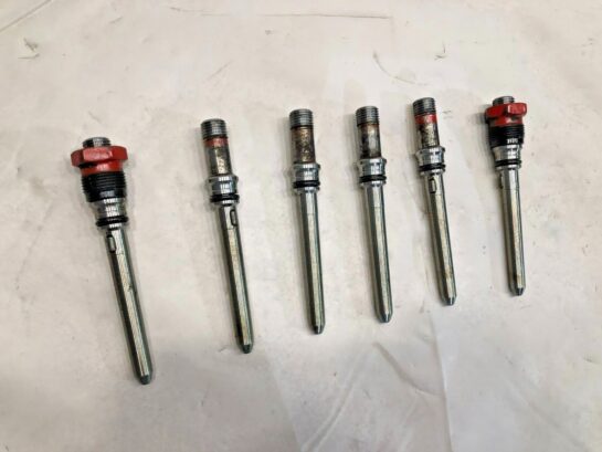 Set of 6 CUMMINS ISB 6.7L Diesel INJECTORS FUEL CONNECTORS 4983514 OEM - 75$ Picture 1 of 5 Picture 2 of 5