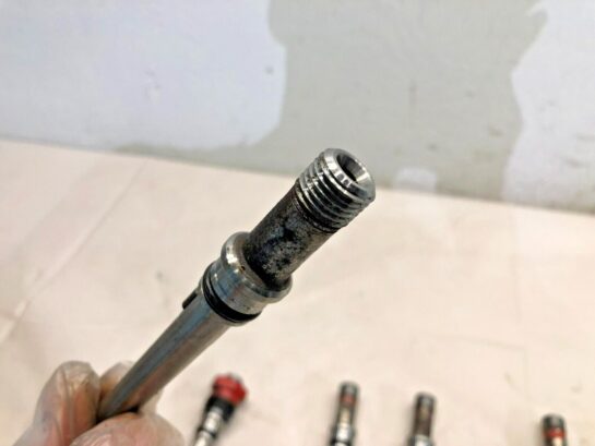 Set of 6 CUMMINS ISB 6.7L Diesel INJECTORS FUEL CONNECTORS 4983514 OEM - 75$ Picture 1 of 5 Picture 2 of 5 Picture 3 of 5 Picture 4 of 5 Picture 5 of 5