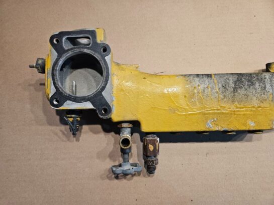 CAT C-12 Caterpillar Diesel Engine Water Manifold 4P9485 OEM - 275$ Picture 1 of 5