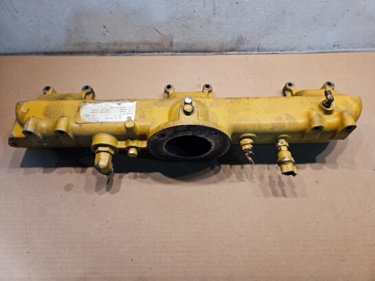 Caterpillar CAT C12 Diesel Engine Air Intake Manifold 2250127 OEM - 280$ Picture 1 of 6 Picture 2 of 6