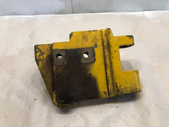 John Deere 6068 HF485 6.8L Alternator Support Bracket R520915 OEM - 145$ Picture 1 of 4 Picture 2 of 4 Picture 3 of 4 Picture 4 of 4