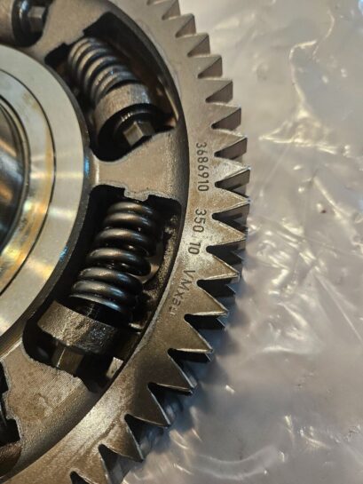 2011-2015 Cummins ISX15 Diesel Engine Idler Scissor Gear 3686910 OEM - 425$ Picture 1 of 4