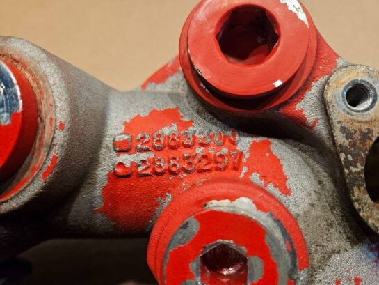 Cummins ISX 12 Water Inlet Connection Transfer Tube 2883300 OEM - 260$ Picture 1 of 4 Picture 2 of 4