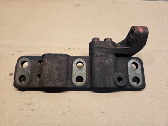 Cummins ISX 12 Diesel Engine FUEL PUMP SUPPORT 3687073 OEMx - 70$ Picture 1 of 3