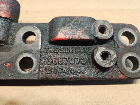 Cummins ISX 12 Diesel Engine FUEL PUMP SUPPORT 3687073 OEMx - 70$ Picture 1 of 3 Picture 2 of 3