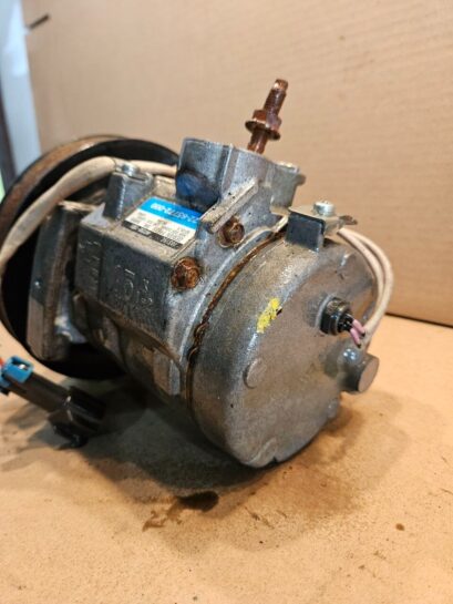 DENSO 10S15C A/C Compressor 8 Grv 12v 22-65772-000 447280-1501 Freightliner OEM - 175$ Picture 1 of 4 Picture 2 of 4