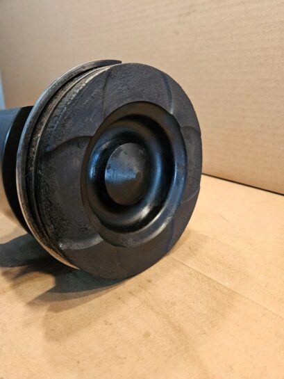 Cummins ISX15 DOHC Diesel Engine Piston/Rod Assembly 3679797 OEM - 165$ Picture 1 of 4 Picture 2 of 4