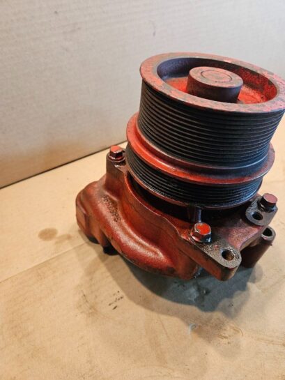 2012 Cummins ISX15 Diesel Engine Water Pump 3687591 OEM - 310$ Picture 1 of 5 Picture 2 of 5