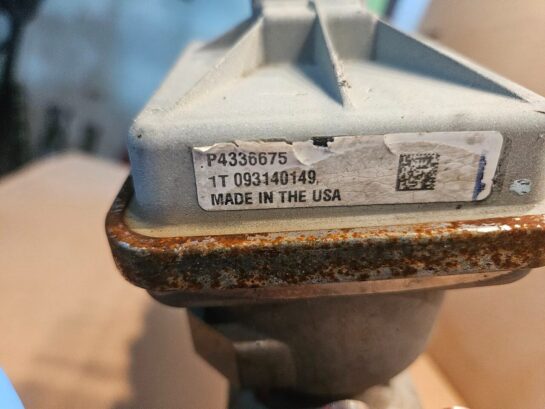 2012 Cummins ISX15 CM2350 Diesel Engine EGR Valve Assy 4336675, 3686375, 3685948 - 650$ Picture 1 of 4 Picture 2 of 4 Picture 3 of 4