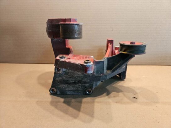 2012 Cummins ISX12 Diesel Engine Alternator Bracket assembly 2883302 OEM - 300$ Picture 1 of 3 Picture 2 of 3