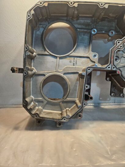 2009 Cummins ISX15 400ST DOHC Diesel Engine Timing Gear Housing 4059393 OEM - 650$ Picture 1 of 8 Picture 2 of 8 Picture 3 of 8 Picture 4 of 8 Picture 5 of 8 Picture 6 of 8