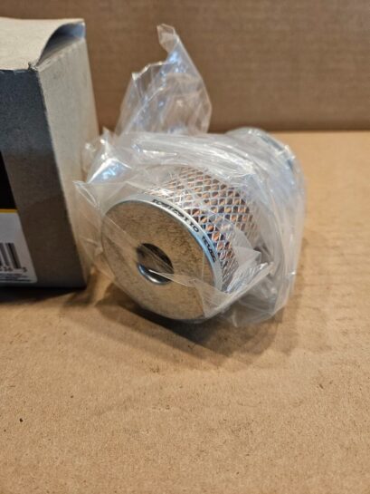 New NAPA Gold Oil Filter 7131 - 18$ Picture 1 of 3