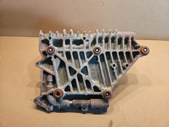 2012 Cummins ISX 15 Diesel Engine Fuel Filter Housing 3685851 OEM - 240$ Picture 1 of 5 Picture 2 of 5 Picture 3 of 5 Picture 4 of 5 Picture 5 of 5