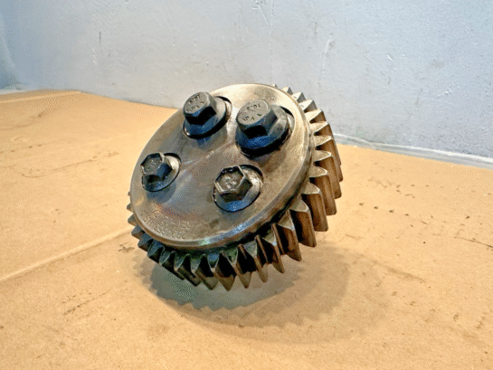 2011 Cummins ISX12 Diesel Engine Gear 2894654 OEM - 145$ Picture 1 of 5 Picture 2 of 5 Picture 3 of 5 Picture 4 of 5